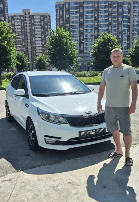 Kia Rio 2015 — городской седан с неприхотливым двигателем и коррозионной стойкостью