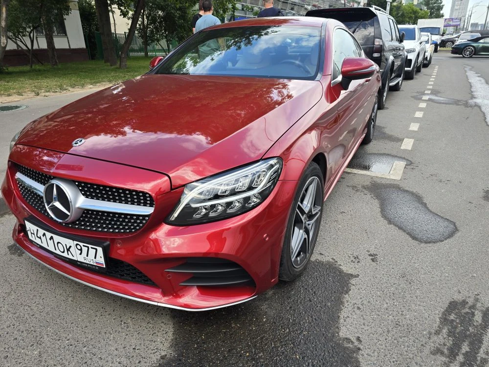 Mercedes-Benz C 180 —  статусный седан бизнес-класса