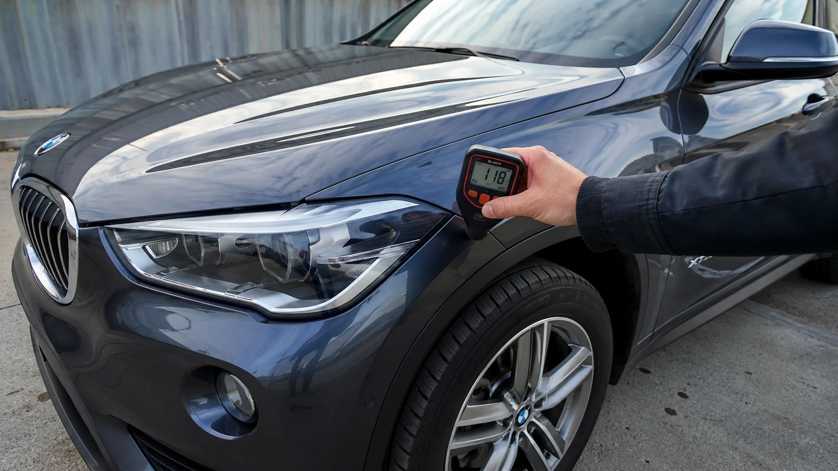 проверка лакокрасочного покрытия BMW X1 толщиномером